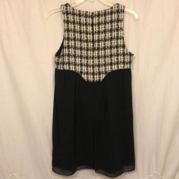 BCBGeneration dress size 6 - Picture 3 of 3